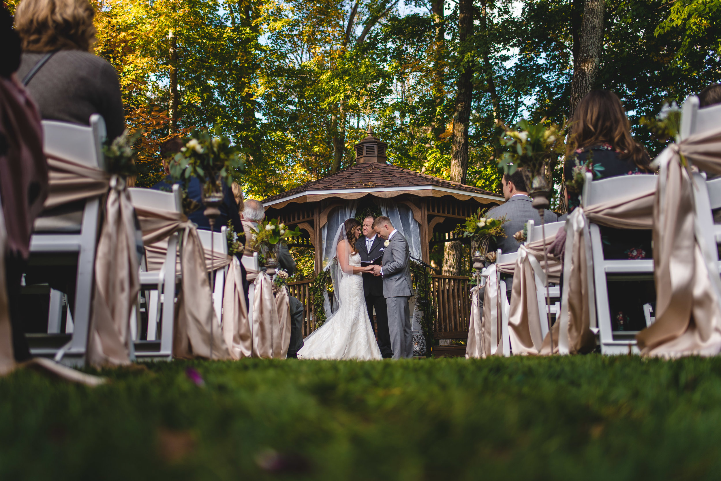 Backyard Wedding Ceremony in Dayton - Studio 22 Photography